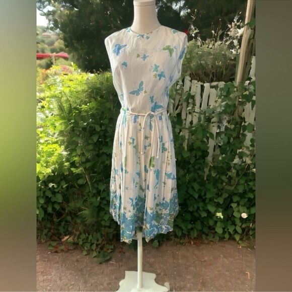 Vintage Butterfly print dress with pleated skirt - Picture 5 of 5